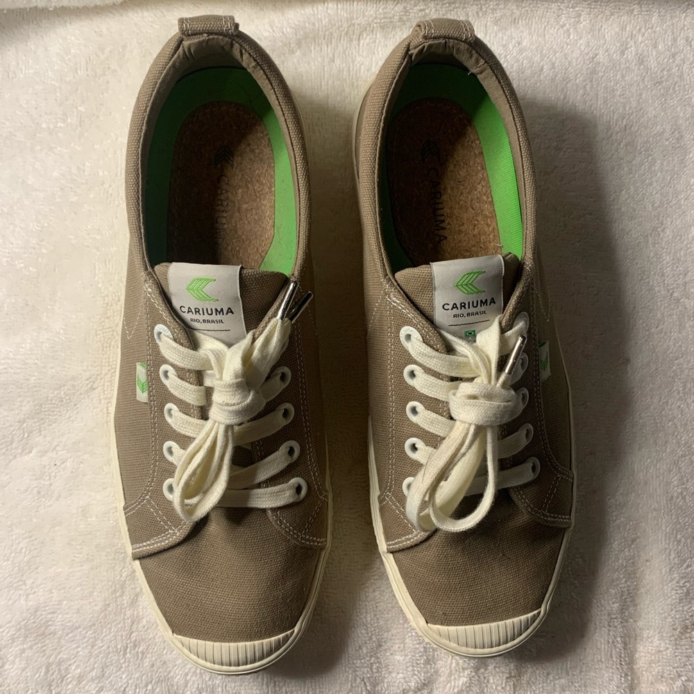 Womens Cariuma shoes
